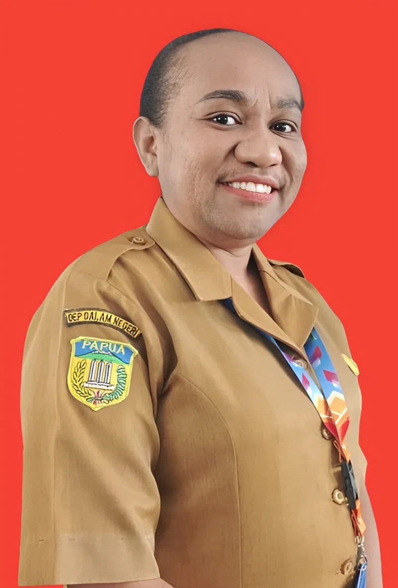 ROSELINA YARANGGA, S.KM.,M.KM